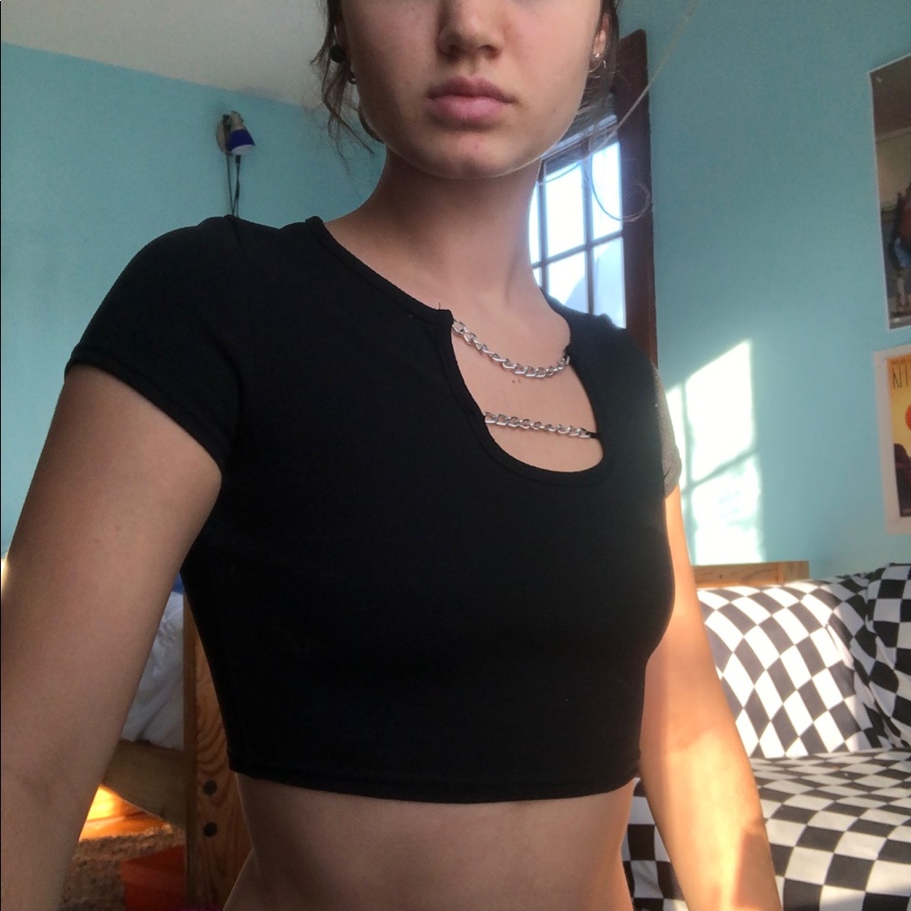 Black chain crop top